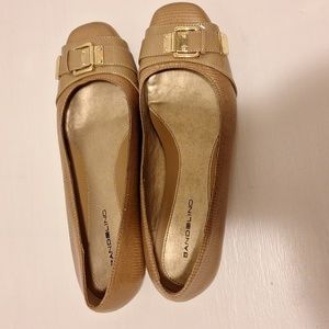 Bandolino Size 8M Low Heeled Pumps